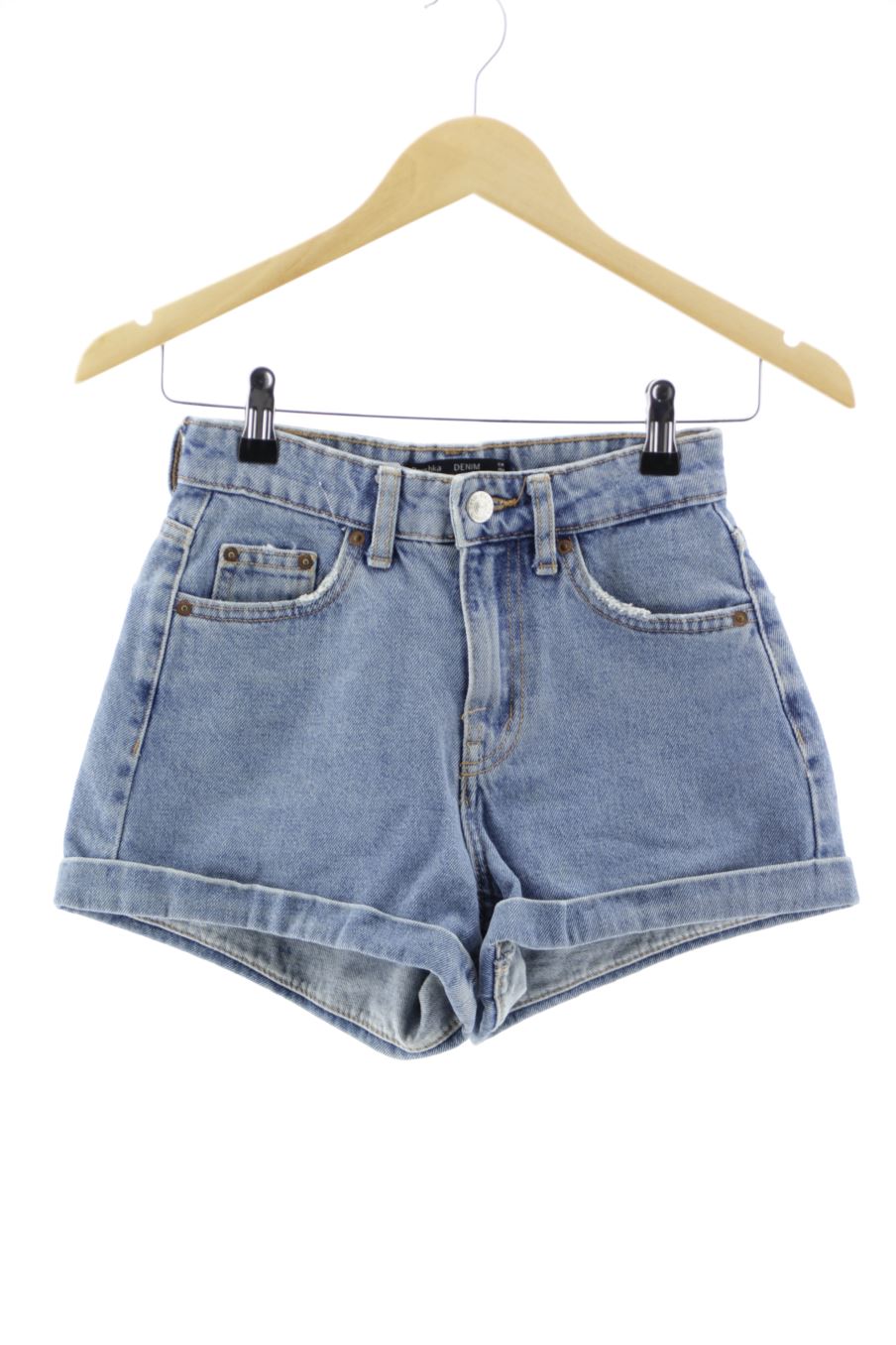 Pantalones cortos de Bershka de la talla 32, de color azul de ropa vaquera
