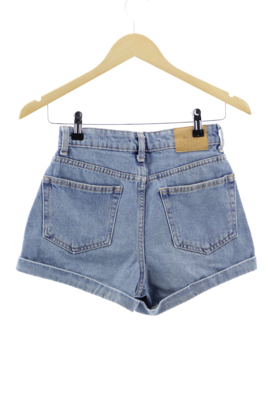 Pantalones cortos de Bershka de la talla 32, de color azul de ropa vaquera