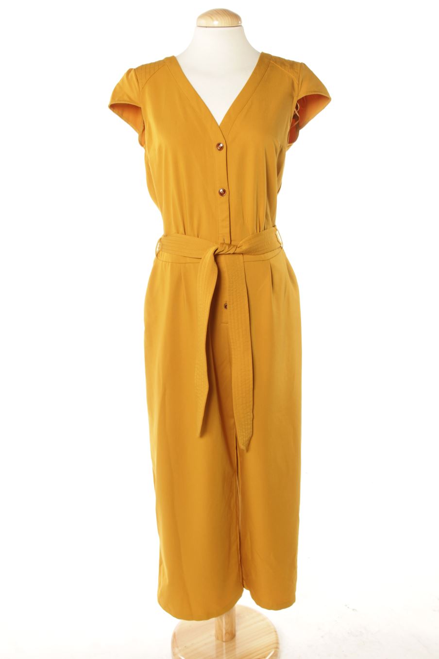 Combinaisons Naf Naf de la taille 38, de couleur moutarde