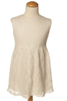 Aufwändiges Kleid 146 Benetton