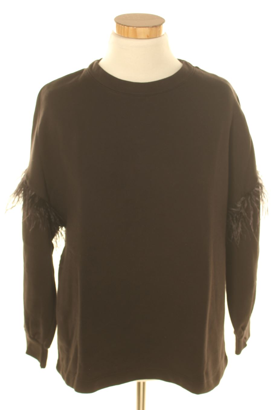 Sudadera de Stradivarius de la talla S, de color negro