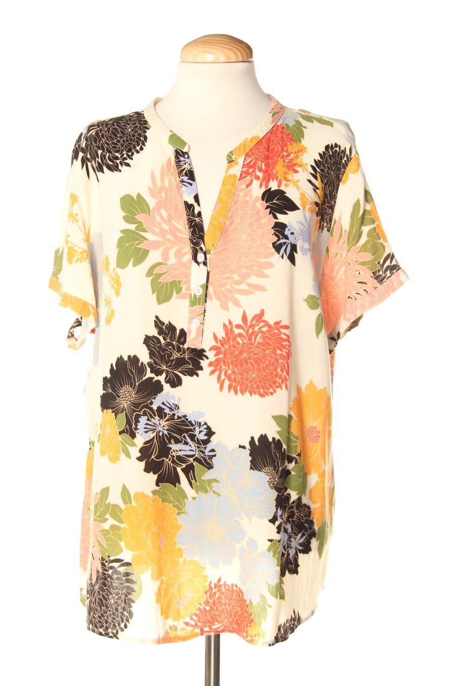 Blusa de manga corta de Cashew flower de la talla 50, de color flores