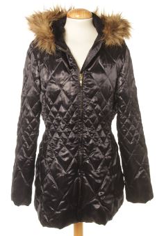 Mantel L Liz Claiborne