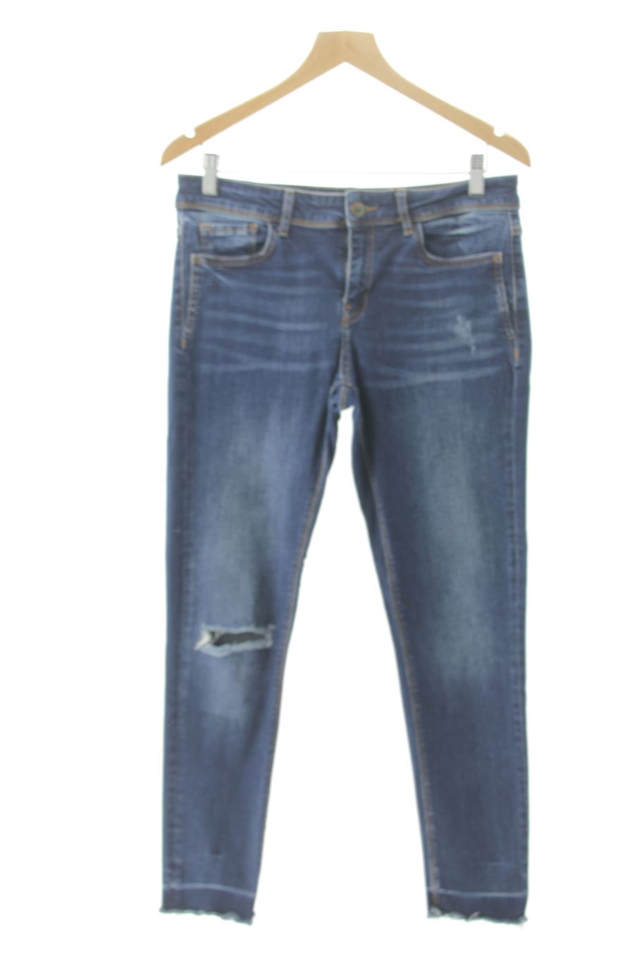 Vaquero de Zara de la talla 40, de color azul