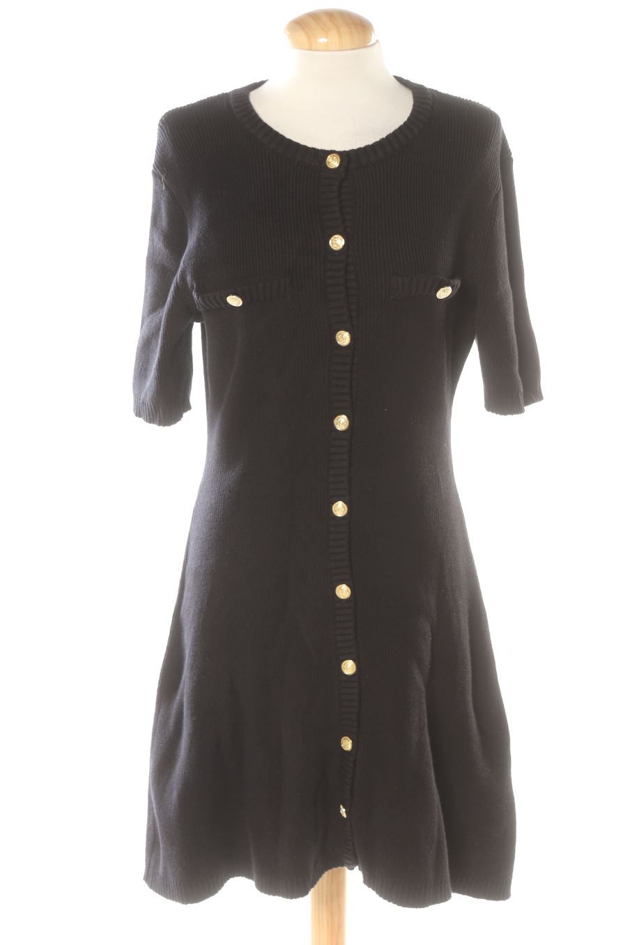 Robe casual H&M de la taille M, de couleur noir