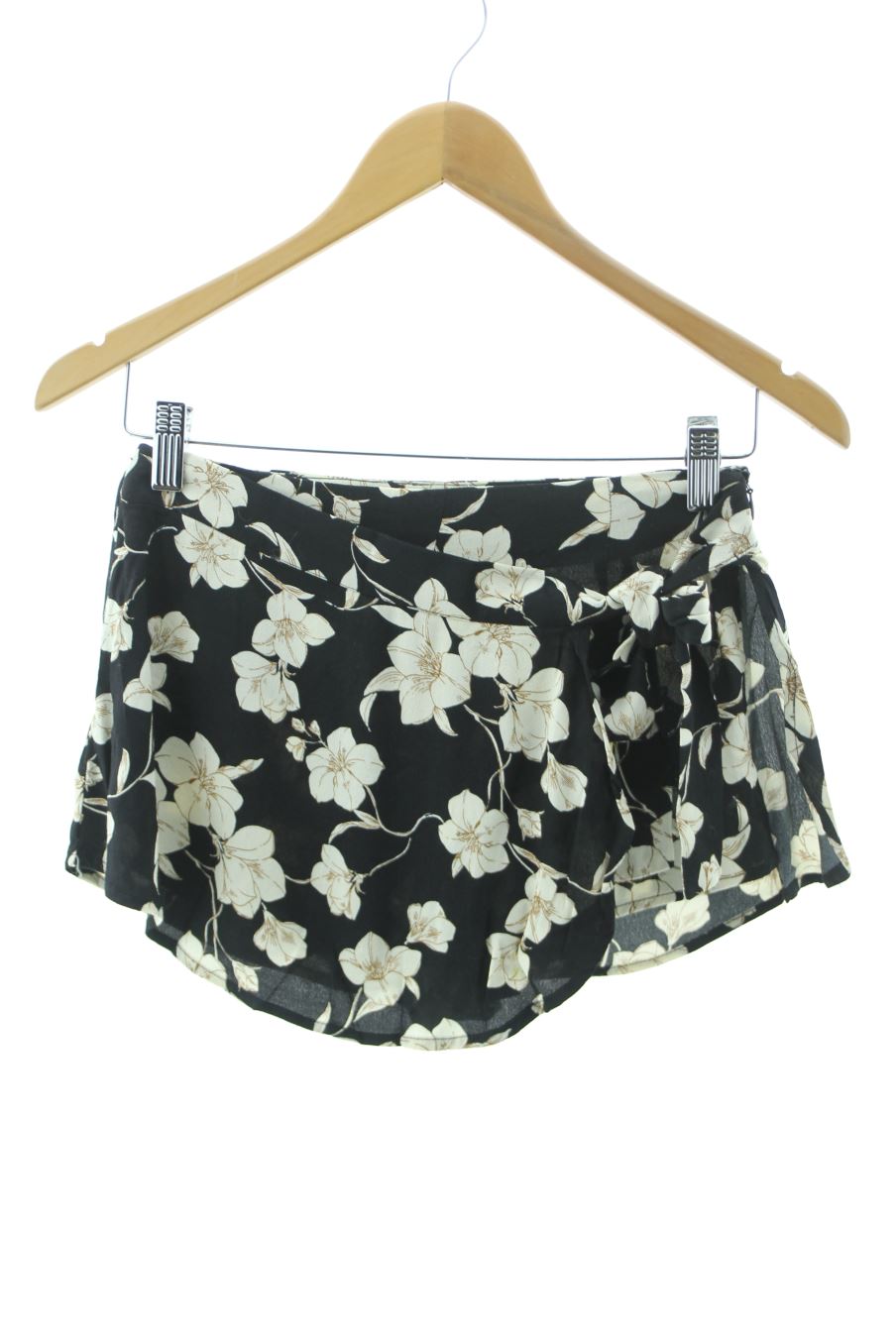 Shorts Forever 21 de la taille 34, de couleur fleurs
