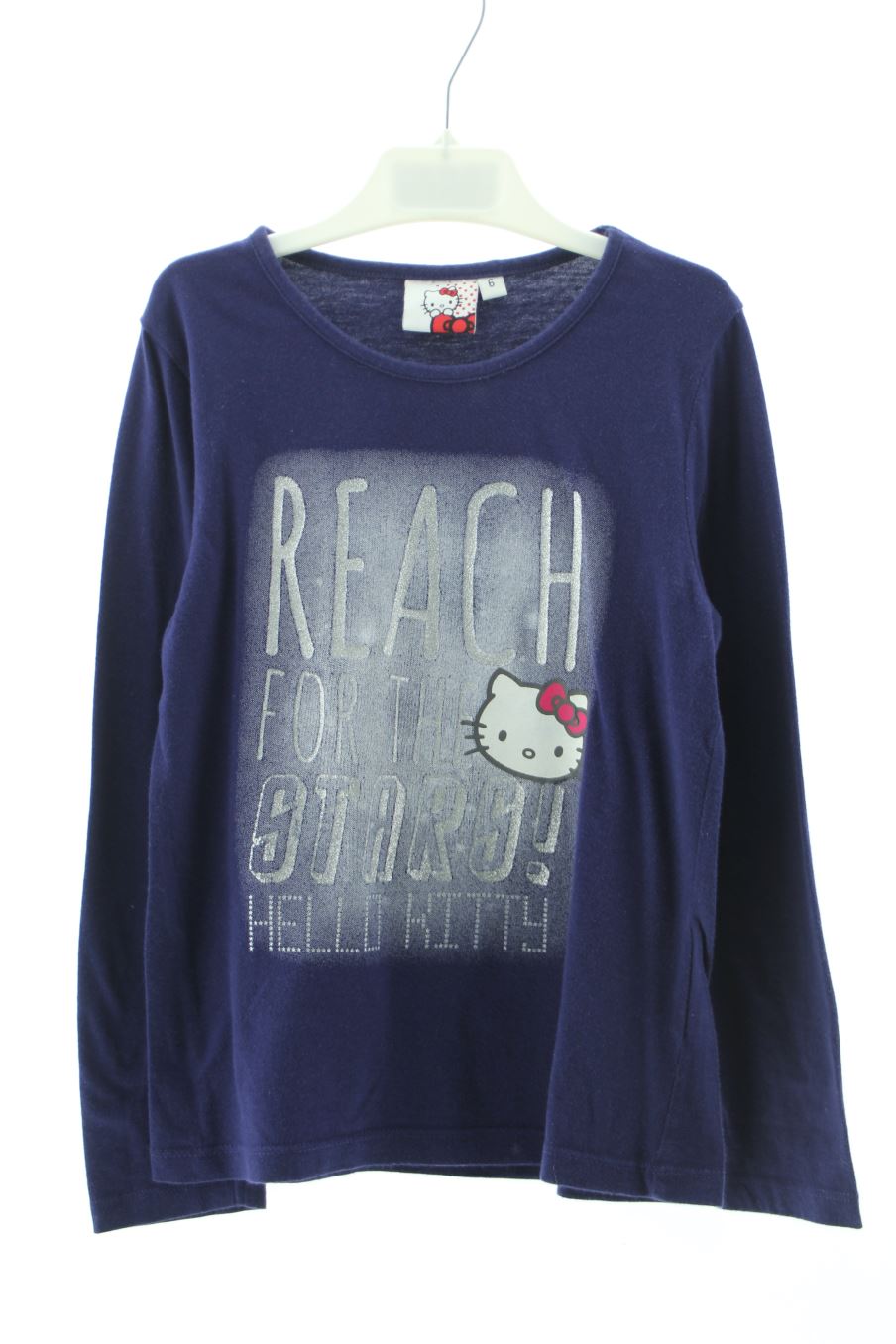T-shirt manches longues Sanrio de la taille 6 ans de seconde main