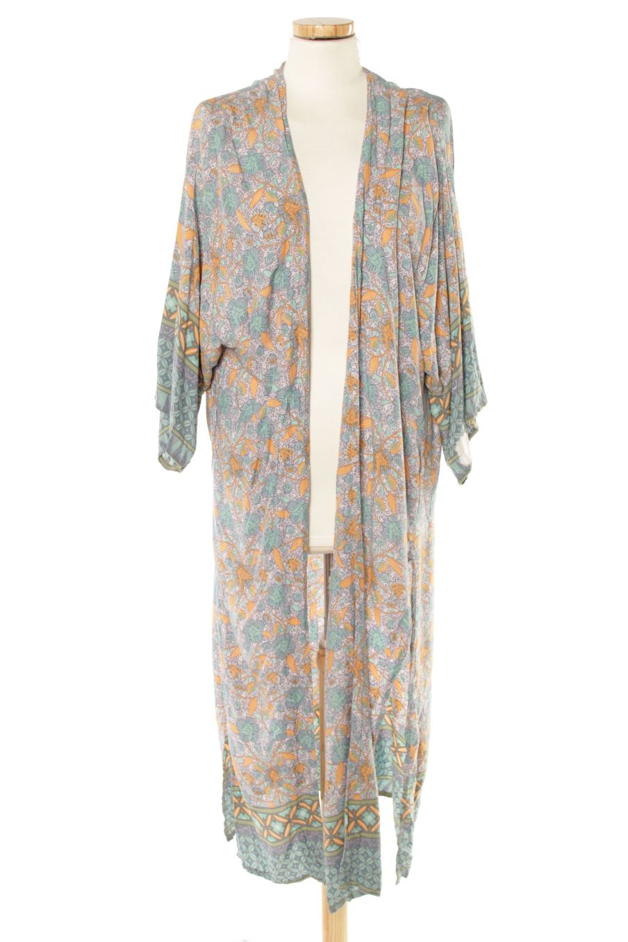 Kimono de hoaz de la talla XL, de color estampado