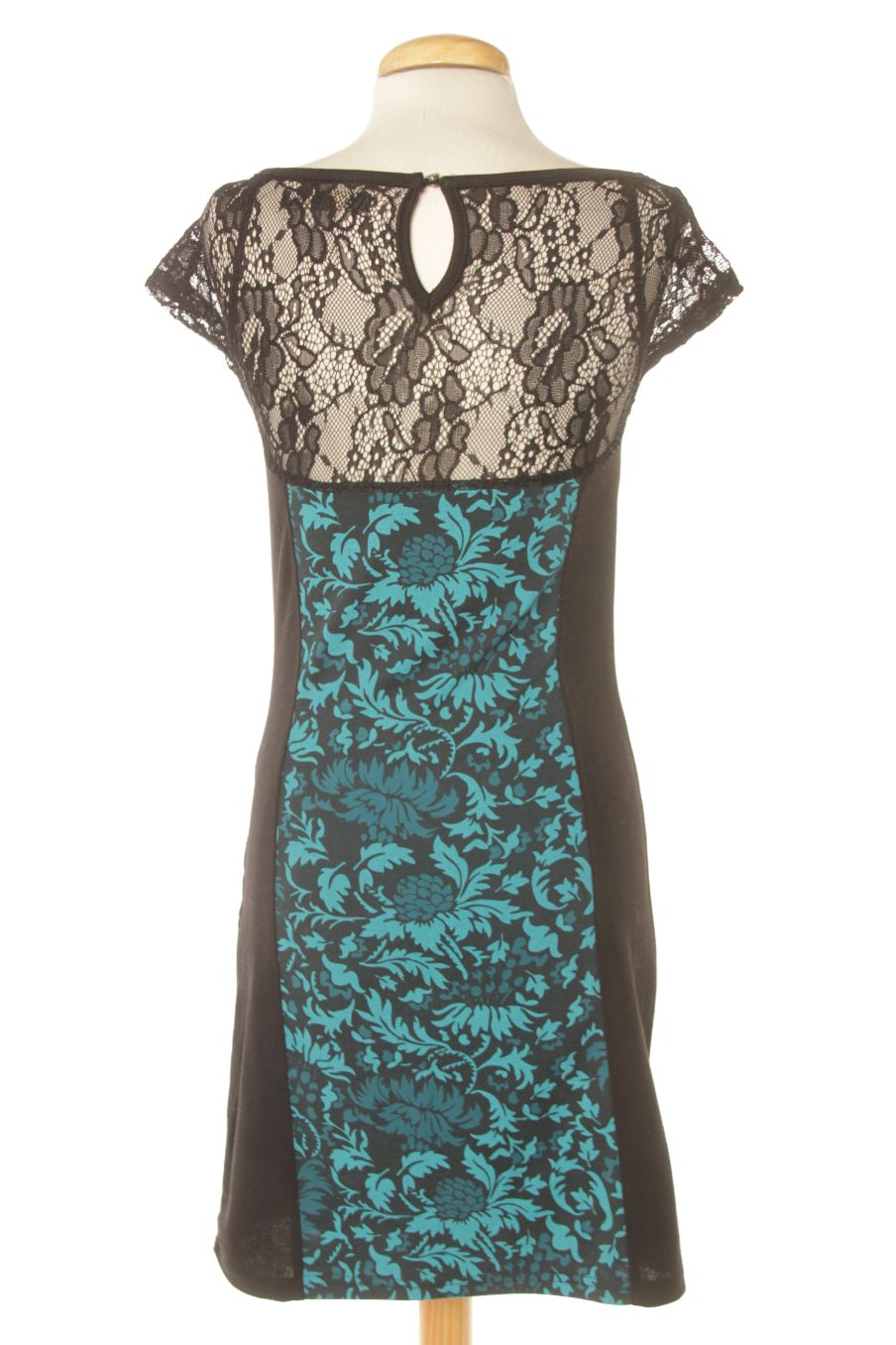 Robe casual Koroshi de la taille S, de couleur imprimés