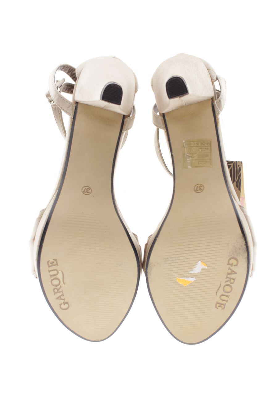 Sandalias tacon de Garque de la talla 37, de color beige de