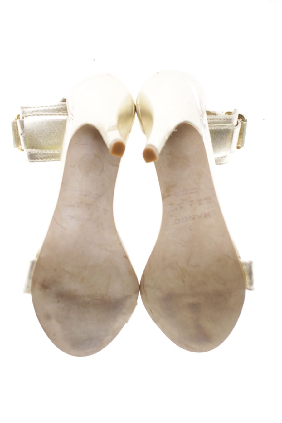 Sandalias tacon de Mango de la talla 37, de color dorado de