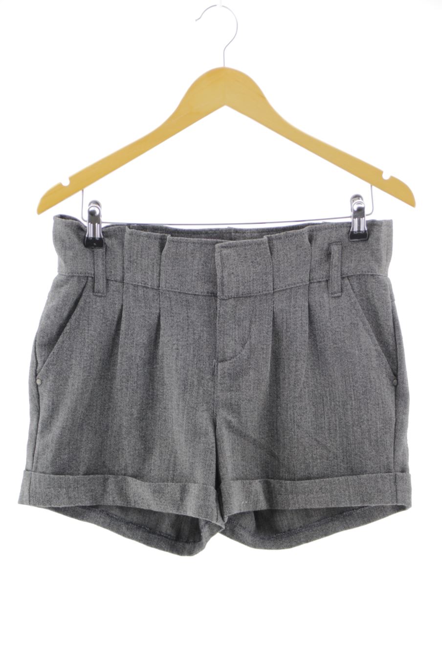 Pantalones cortos de Stradivarius de la talla 36, de color gris