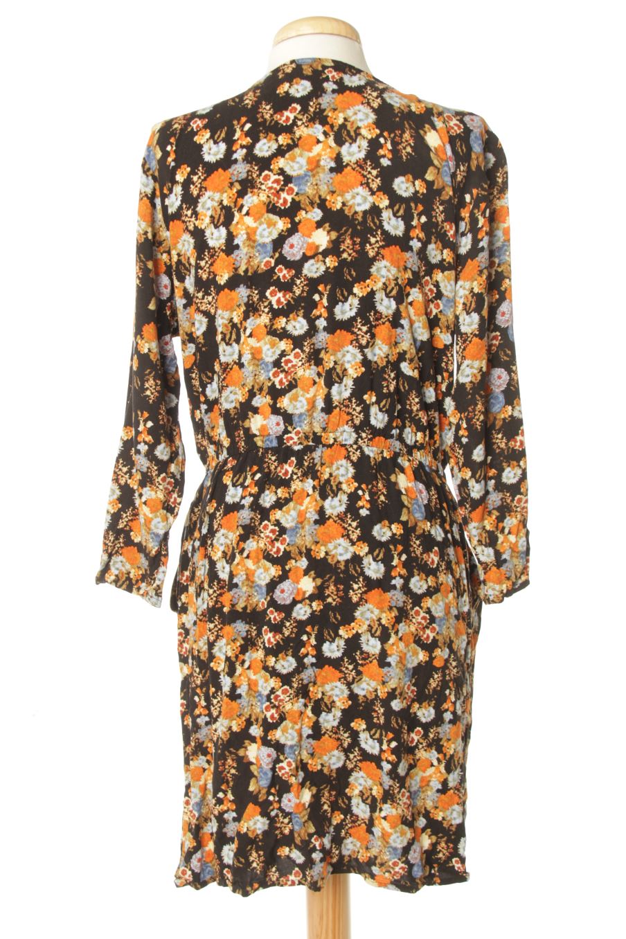 Vestido casual de MONKI de la talla M, de color flores