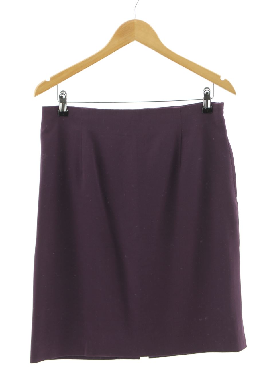 Jupe Amitié de la taille 40, de couleur pourpre