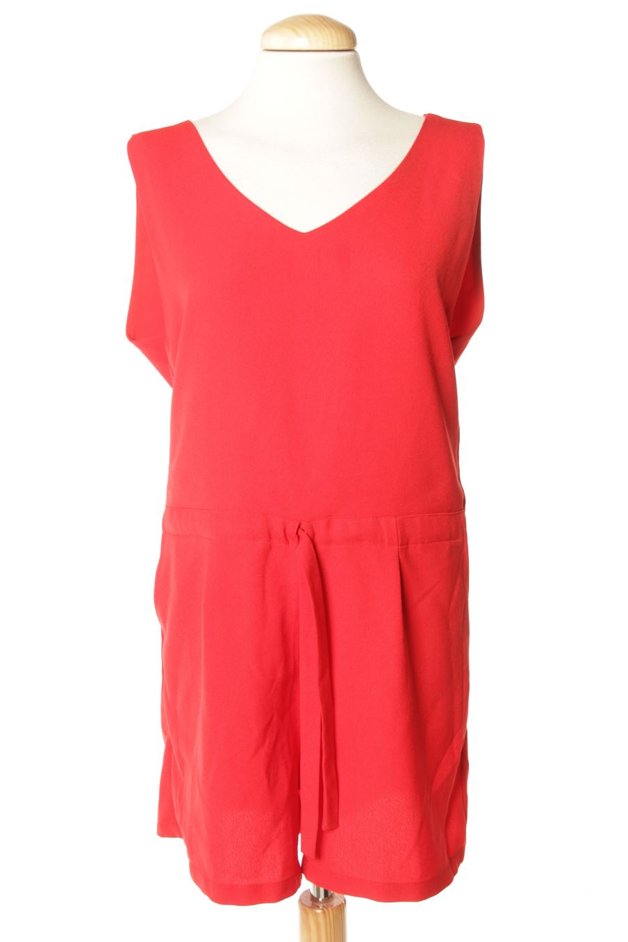 Combinaisons Zara de la taille L, de couleur rouge
