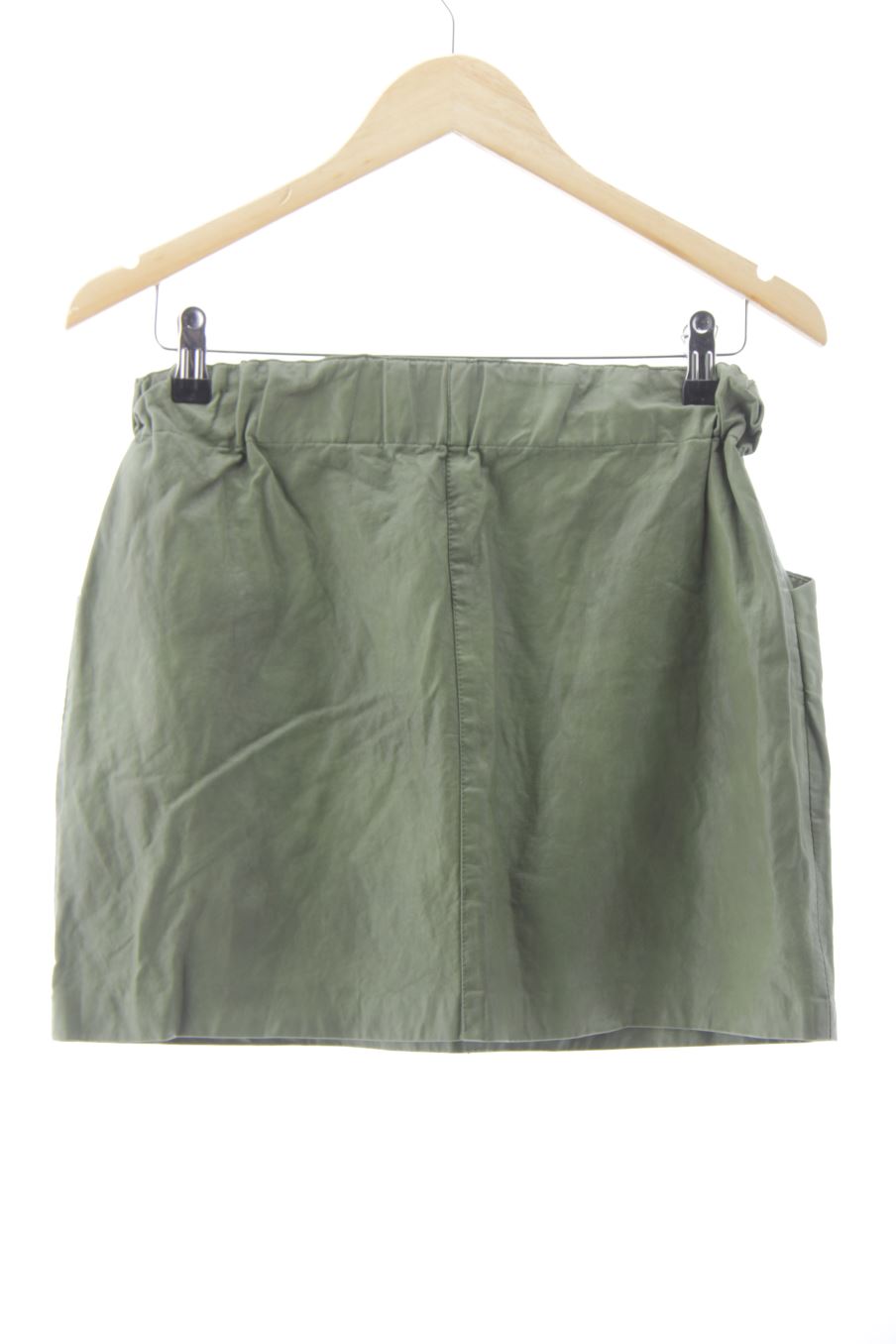 Jupe Zara de la taille M, de couleur vert de synthétique