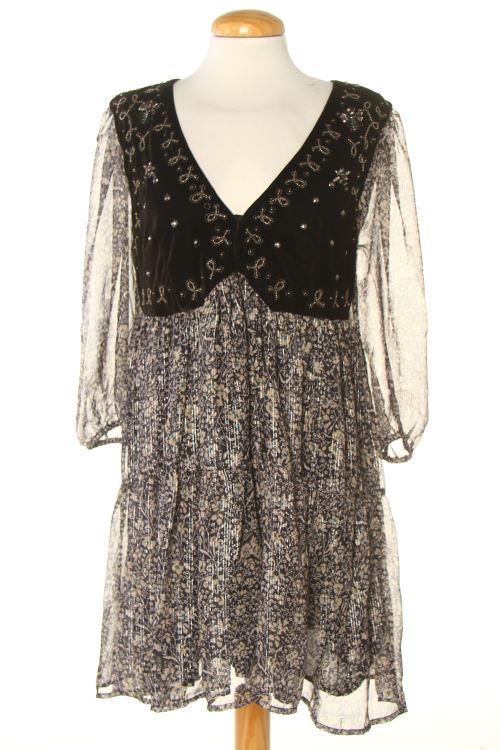 Einfaches Kleid