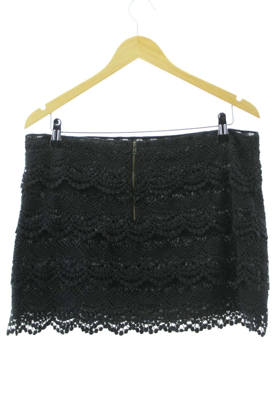 Falda de SUITEBLANCO de la talla S, de color negro