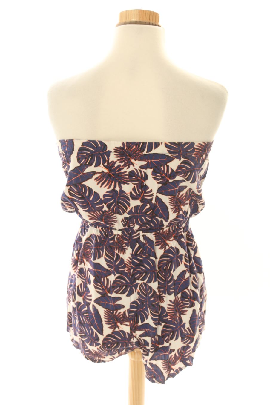 Mono de H&M de la talla 34, de color morado