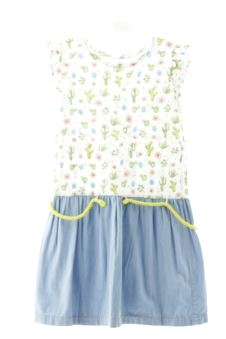 Aufwändiges Kleid 134 Sfera