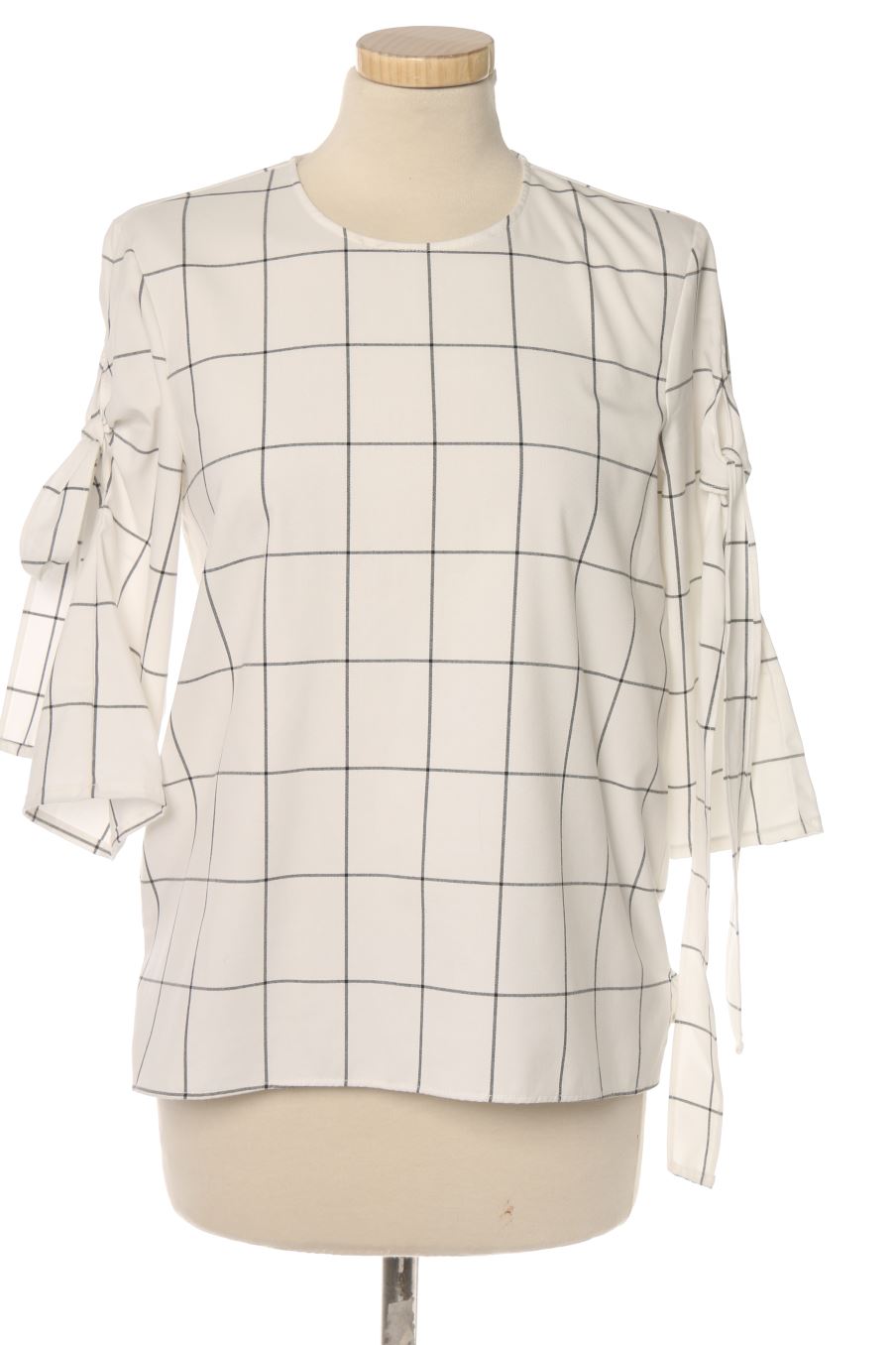Blusa de manga larga de Zara de la talla XS, de color cuadros