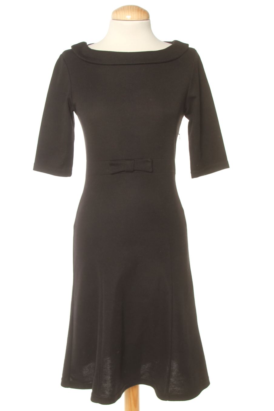 Vestido casual de H&M de la talla 34, de color negro