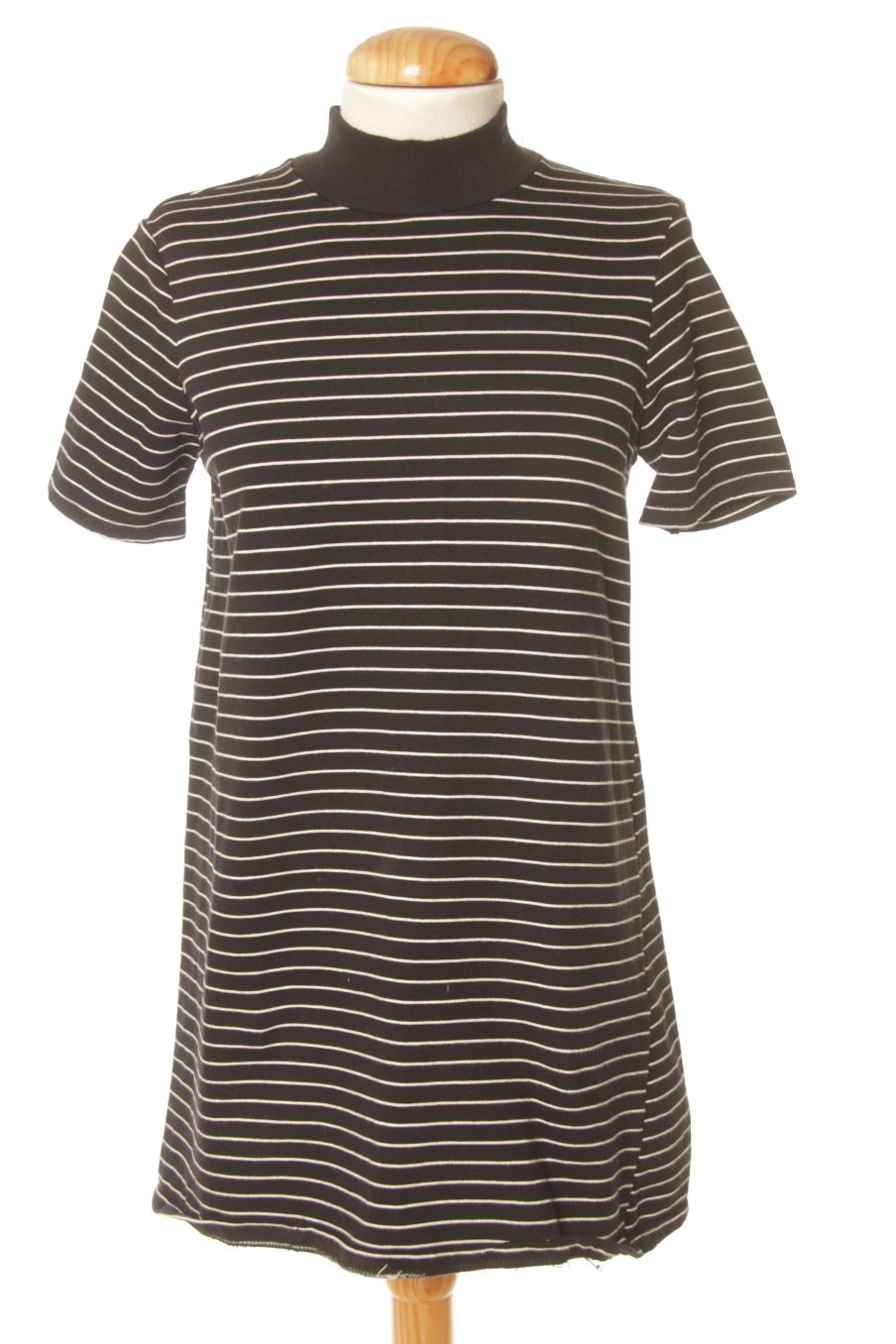 T-shirt Zara de la taille S, de couleur rayures