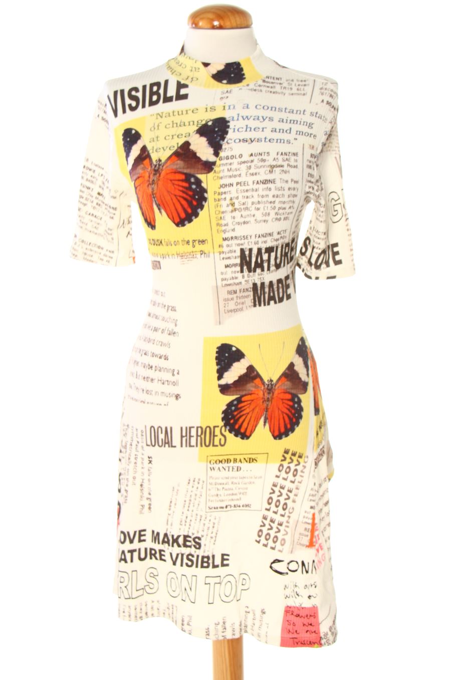 Robe casual Desigual de la taille M, de couleur imprimés