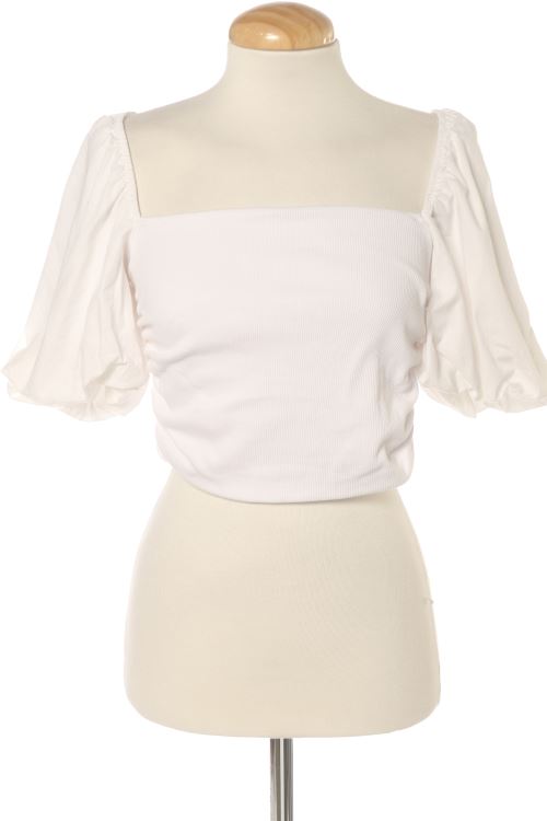 Aufwändiges Top
