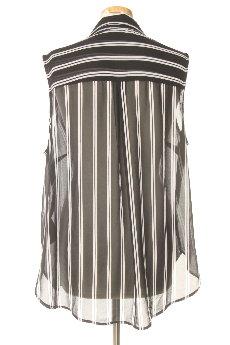 Camisa sin mangas de Zara de la talla 46, de color rayas