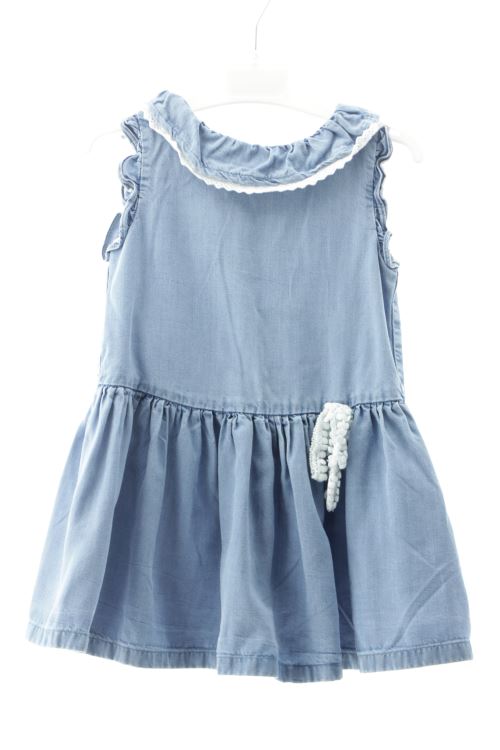 Aufwändiges Kleid