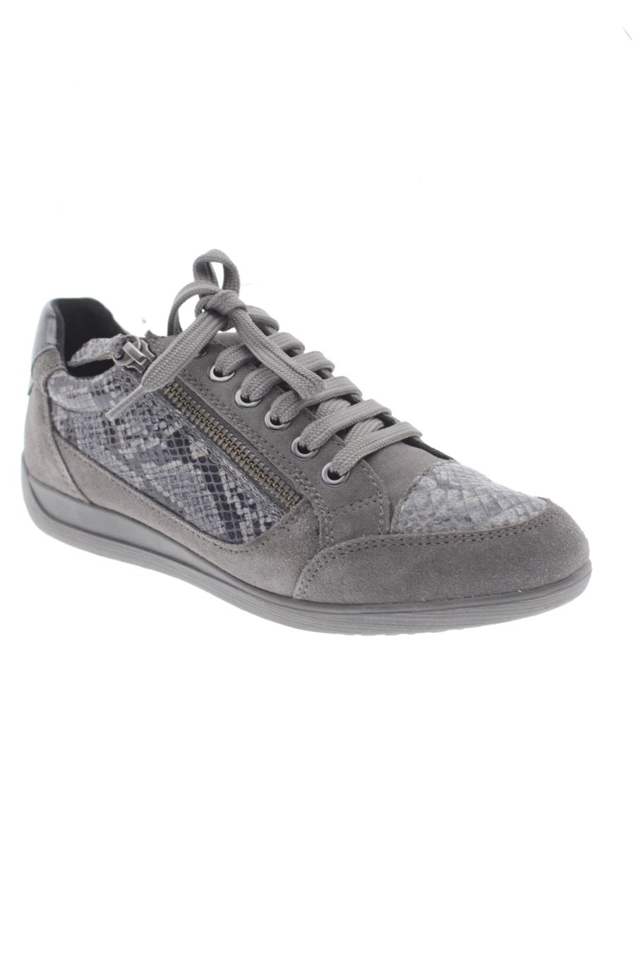 Deportivos de Geox de la talla 36, de color gris de