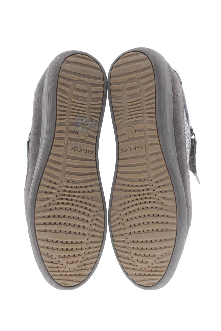 Deportivos de Geox de la talla 36, de color gris de