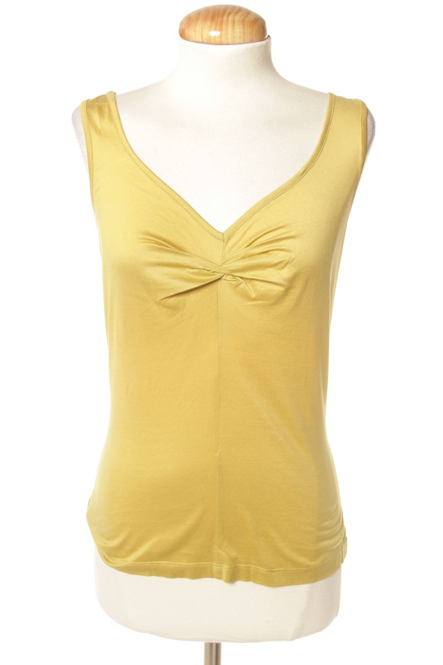 Top de Mango de la talla M, de color verde