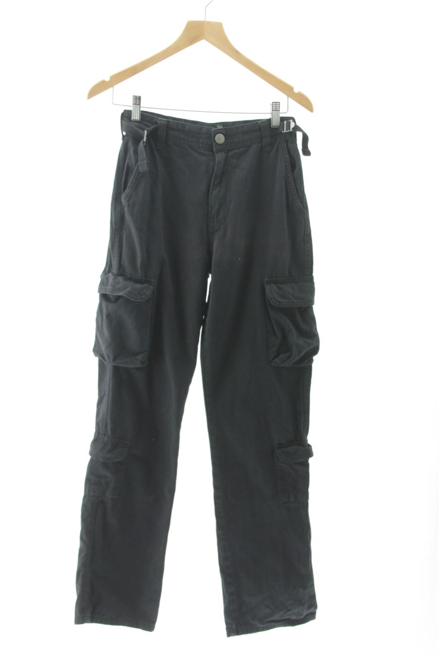 Pantalon Stradivarius de la taille 36, de couleur noir de denim