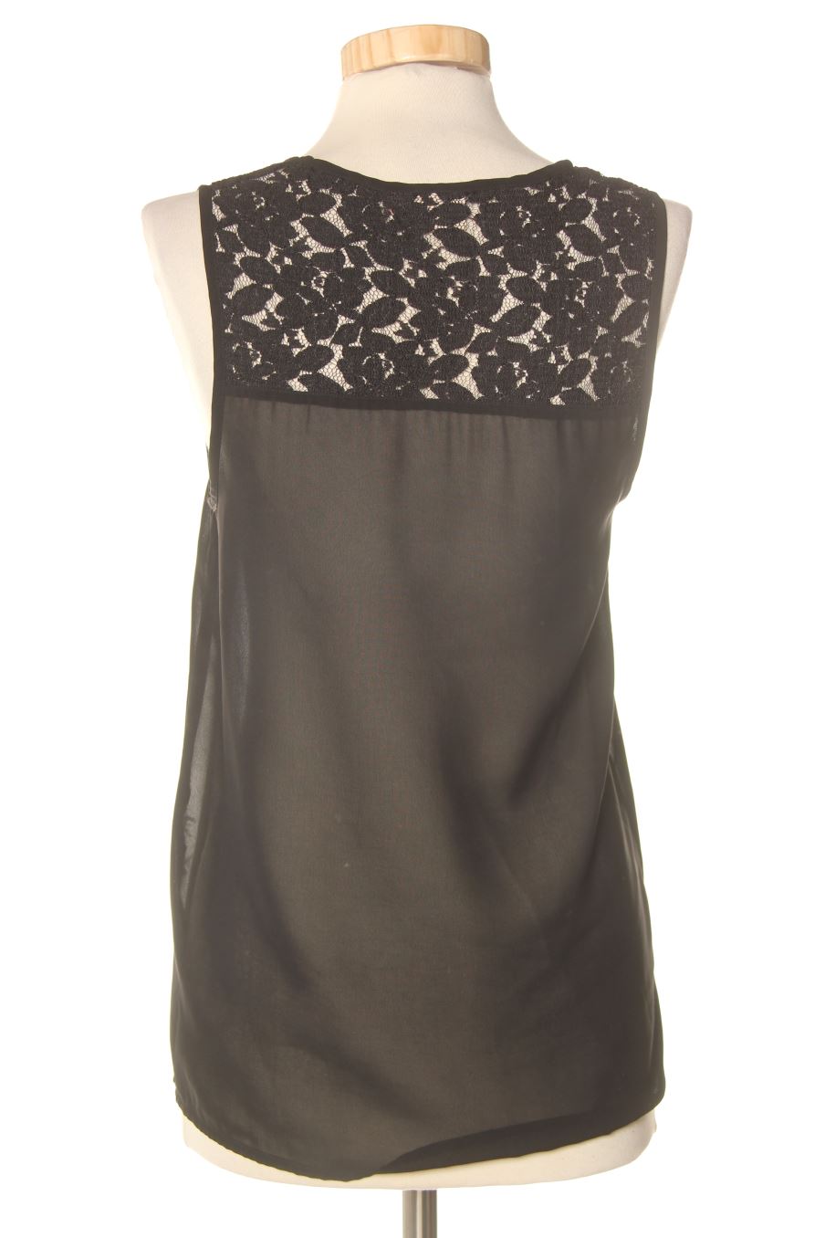 Top Only de la taille 34, de couleur noir
