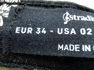Vaqueros de Stradivarius de la talla 34, de color flores de ropa vaquera
