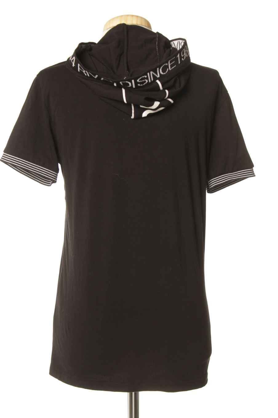 Camiseta de Rivaldi de la talla M, de color negro