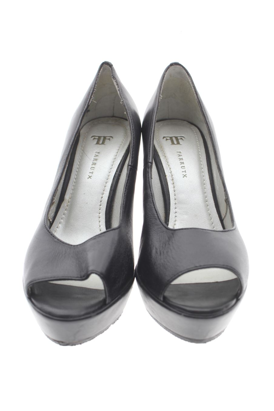 Zapatos de tacon de Farrutx de la talla 36, de color negro de