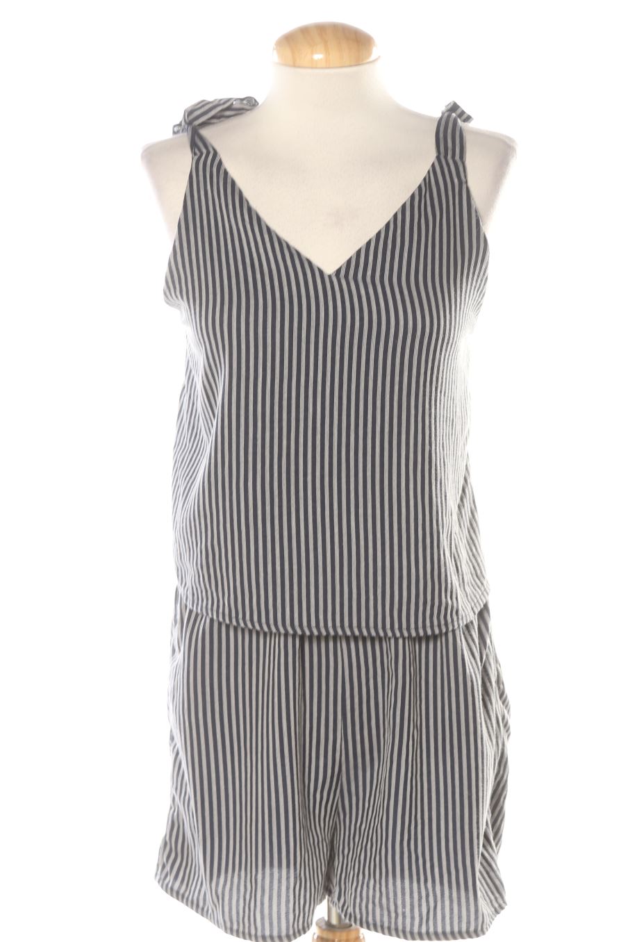 Mono de Clockhouse (C&A) de la talla 36, de color rayas