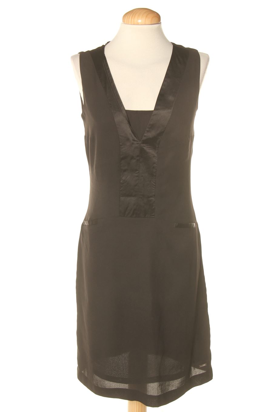 Robe casual La City de la taille 36, de couleur noir