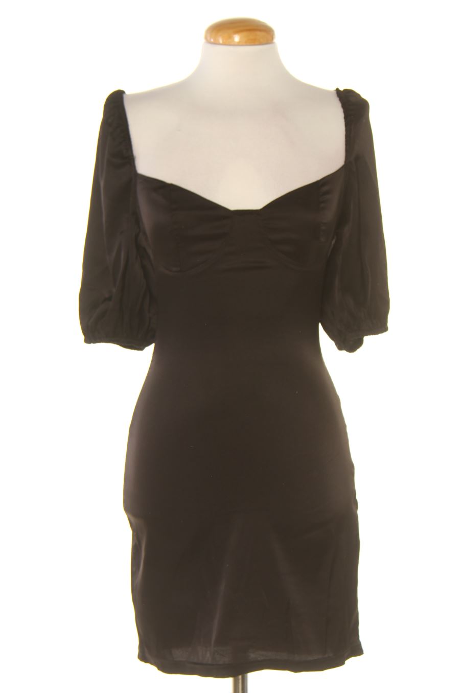 Robe casual PARISIAN de la taille 34, de couleur noir