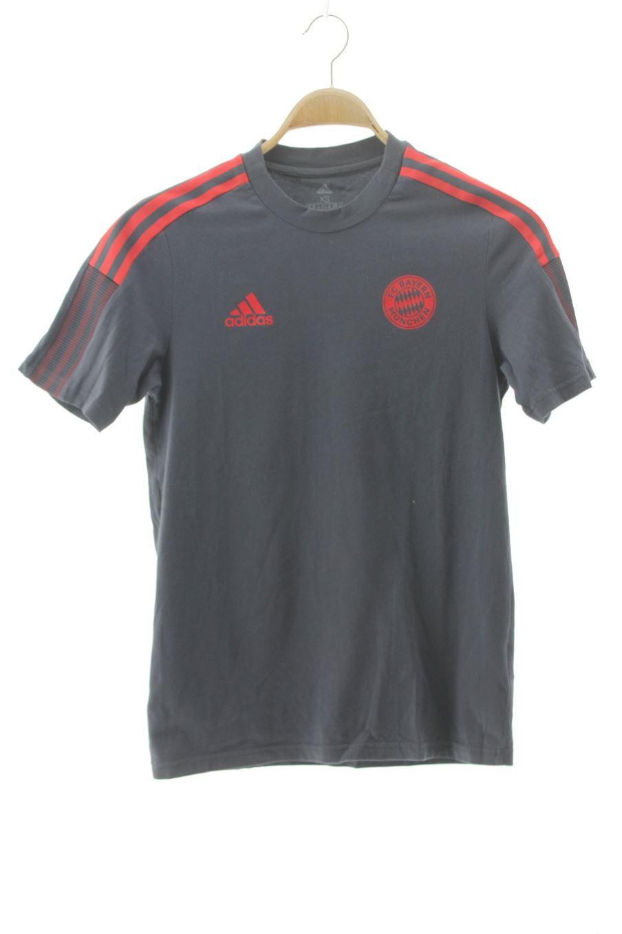 T-shirt Adidas de la taille XS