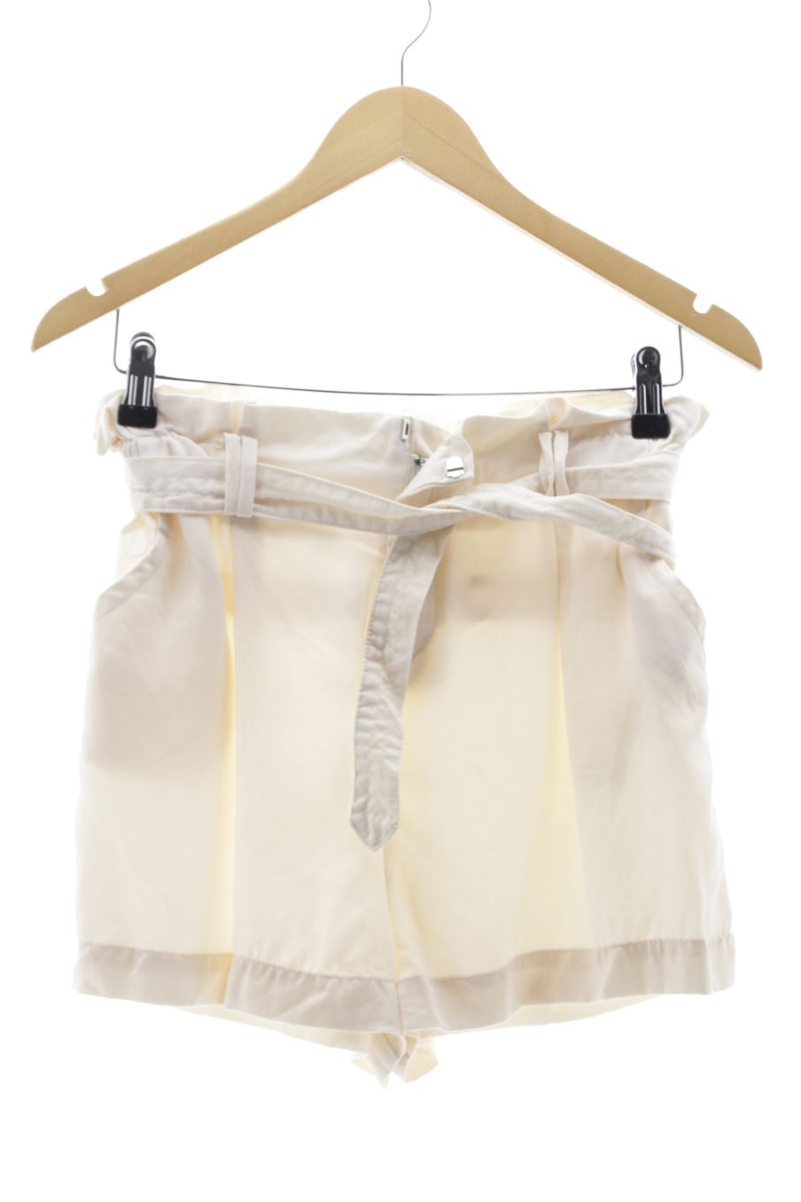 Shorts Bershka de la taille 38, de couleur beige