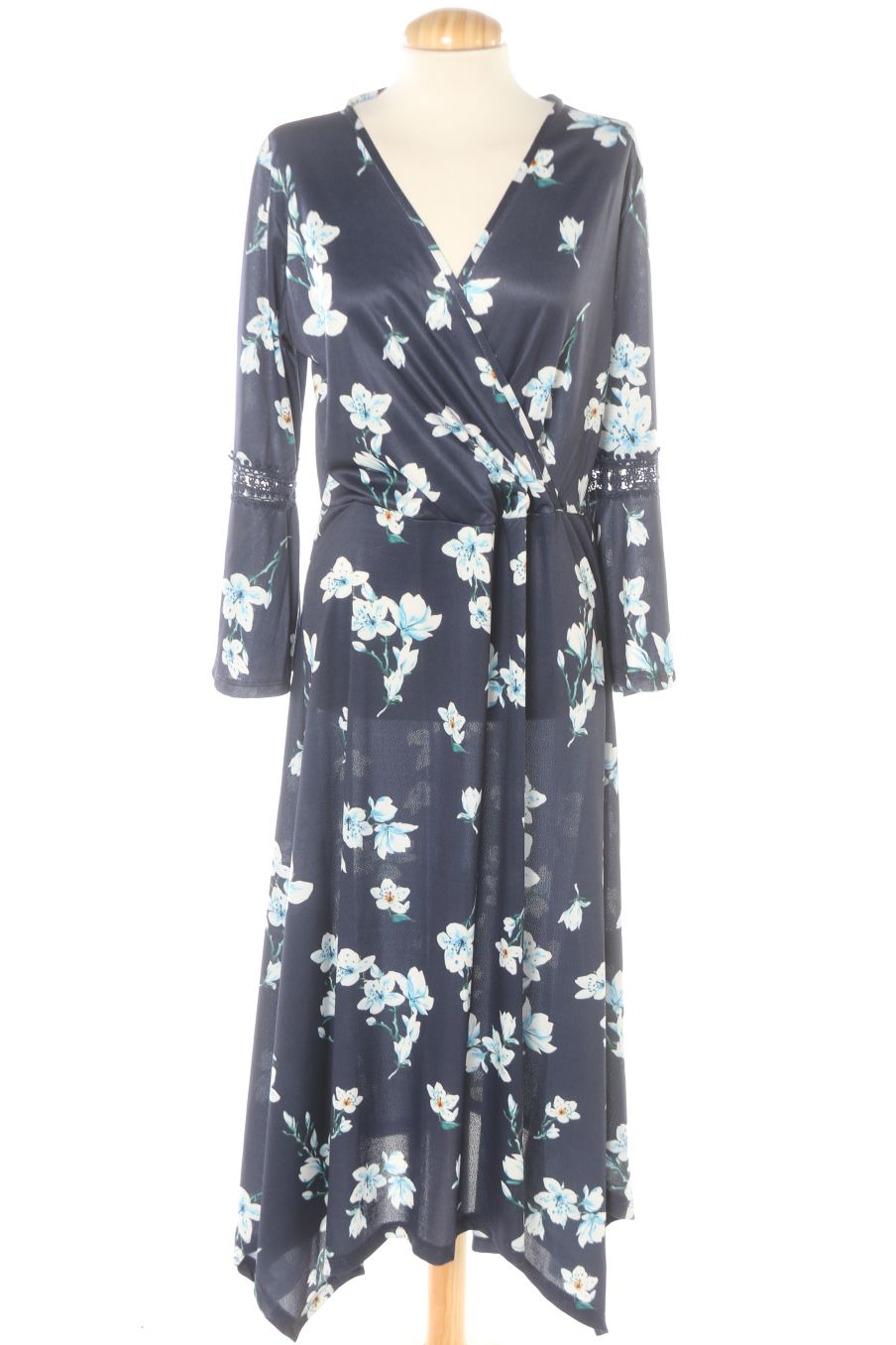 Robe casual Milan kiss de la taille XL, de couleur fleurs