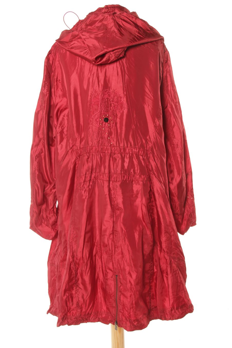 Abrigos de Nana belle de la talla L, de color rojo