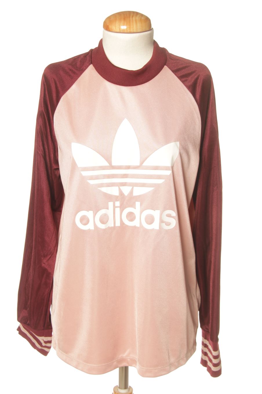 Sudadera de Adidas de la talla 34, de color beige