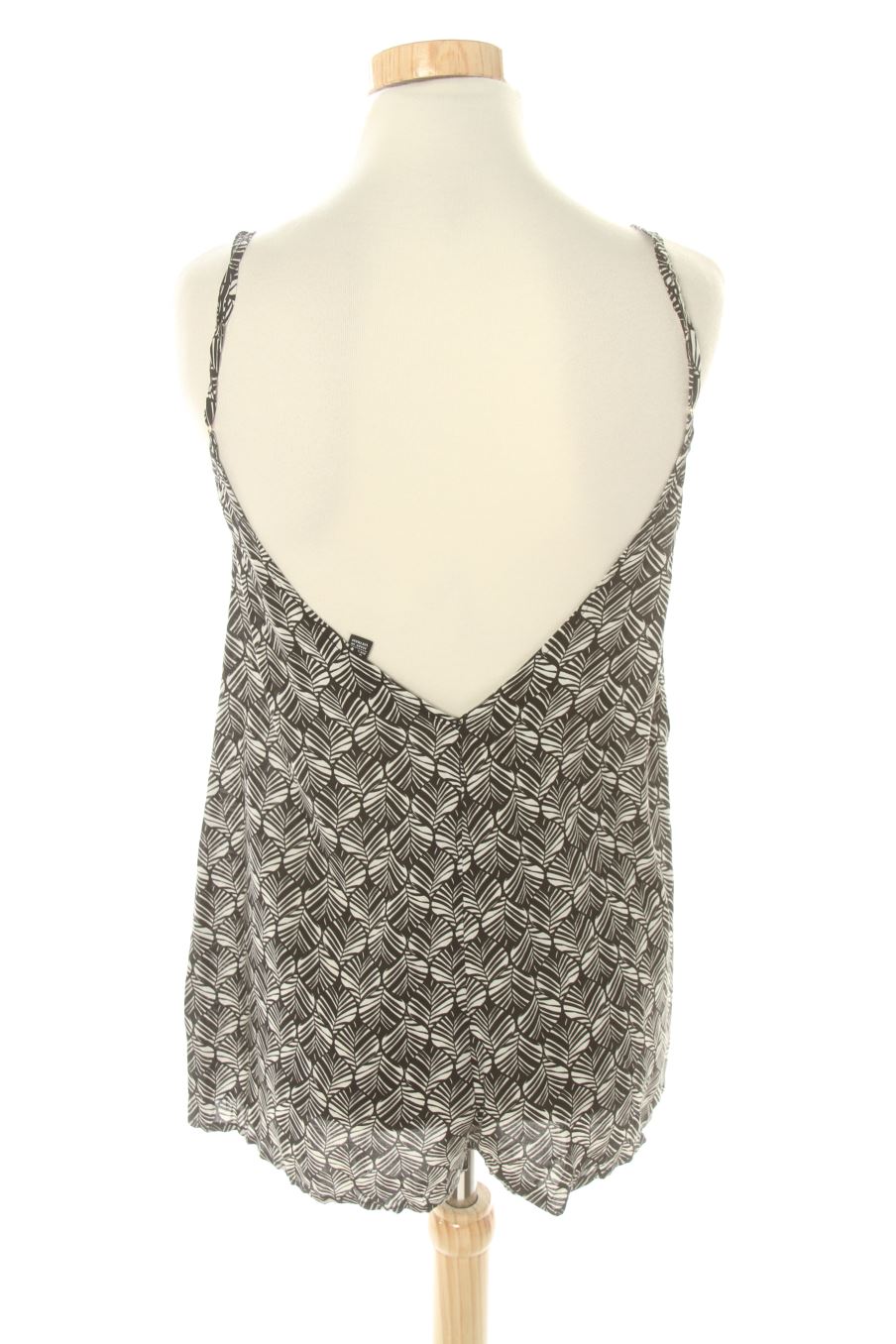 Top Mango de la taille S, de couleur noir
