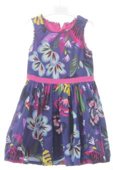 Aufwändiges Kleid 116 Catimini