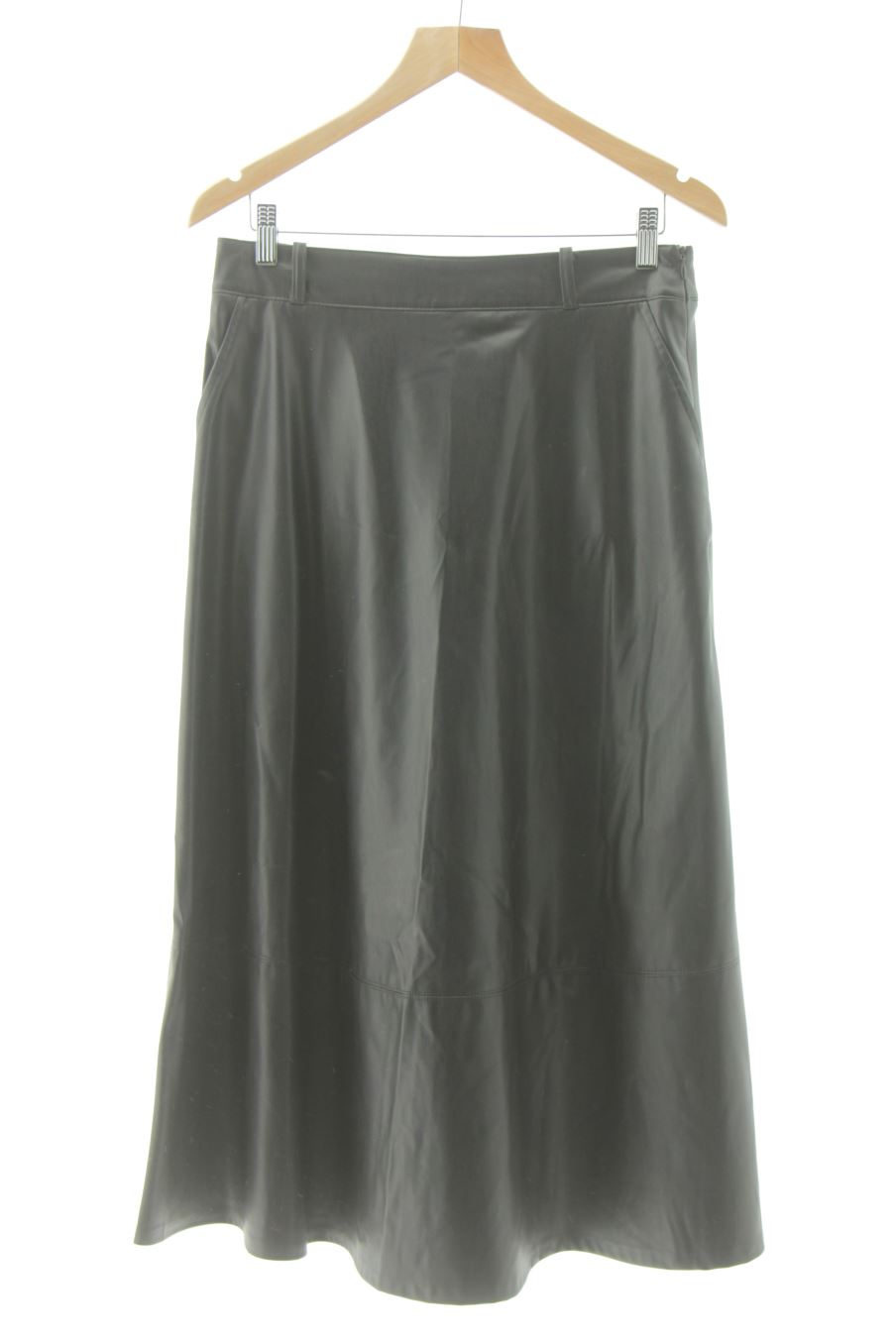 Jupe Zara de la taille M, de couleur noir